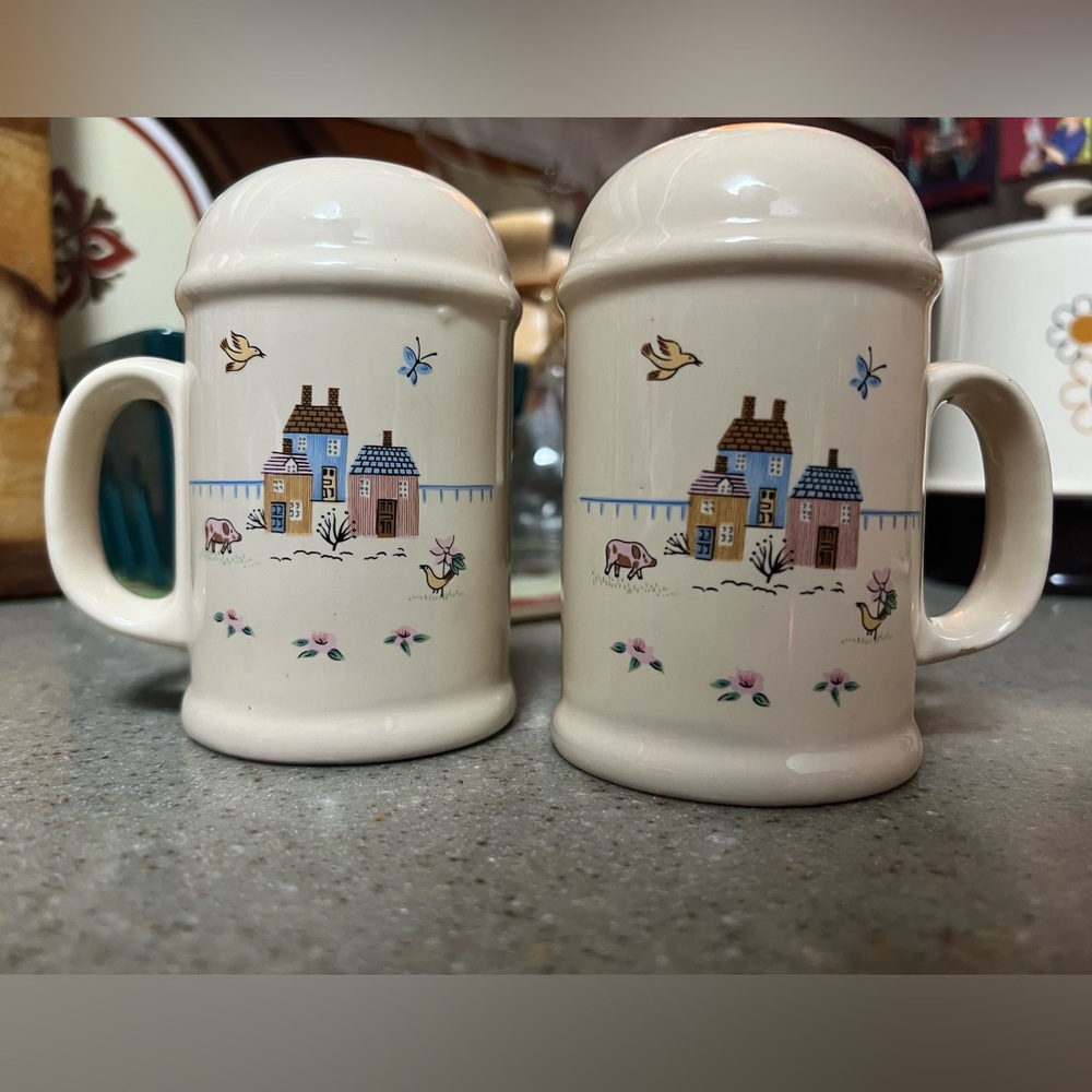 Vintage Heartland Stoneware S & P Shakers